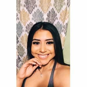 Meet your Posher, Donika